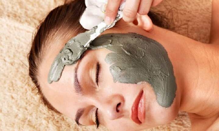 Eng Mask fir Rejuvenatioun uwenden