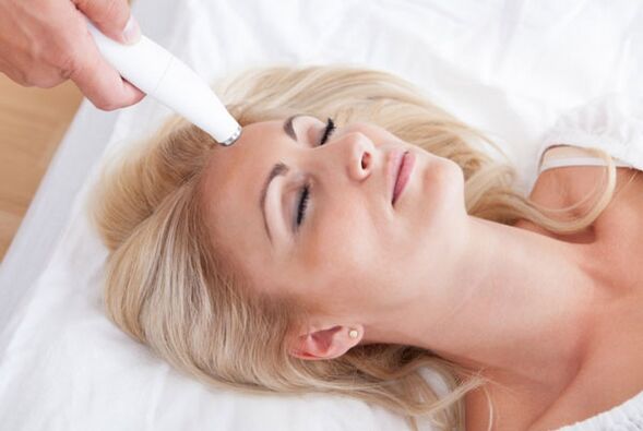 Wéi gëtt fractional Laser Verjüngung gemaach